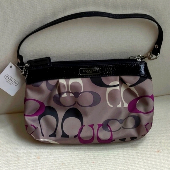 Coach Signature Wristlet Multicolor Sateen Print New with Tag - Picture 7 of 10
